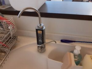 福岡キッチン取付け隊　アルカリイオン整水器の工事　施工前